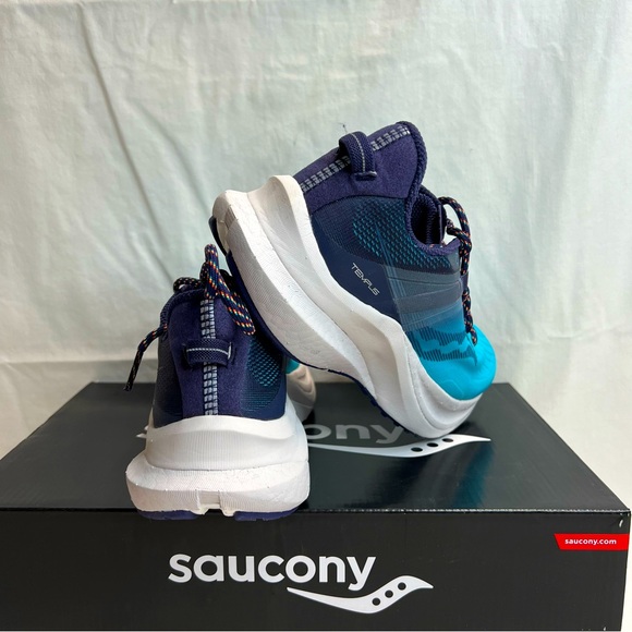 Woman’s saucony sneakers brand new never worn - Picture 6 of 9